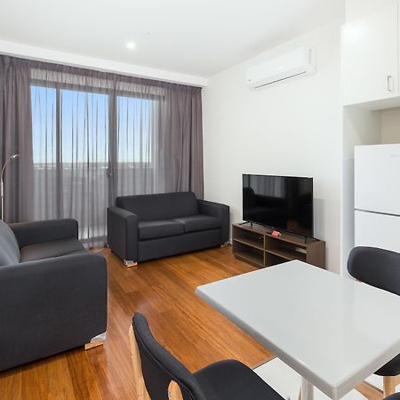 City Edge Dandenong Apartment Hotel Esterno foto