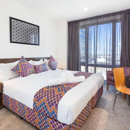 City Edge Dandenong Apartment Hotel Esterno foto