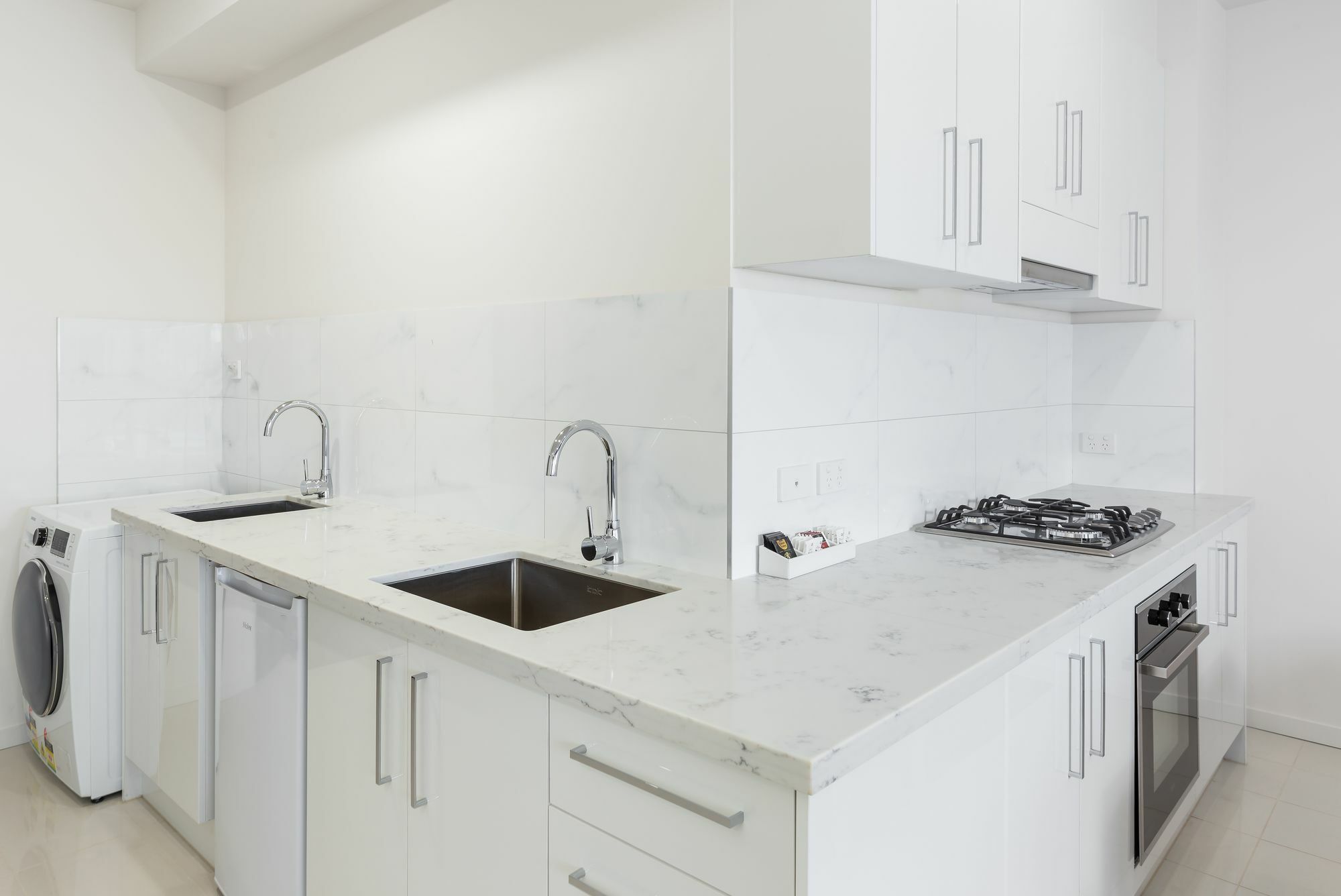 City Edge Dandenong Apartment Hotel Esterno foto