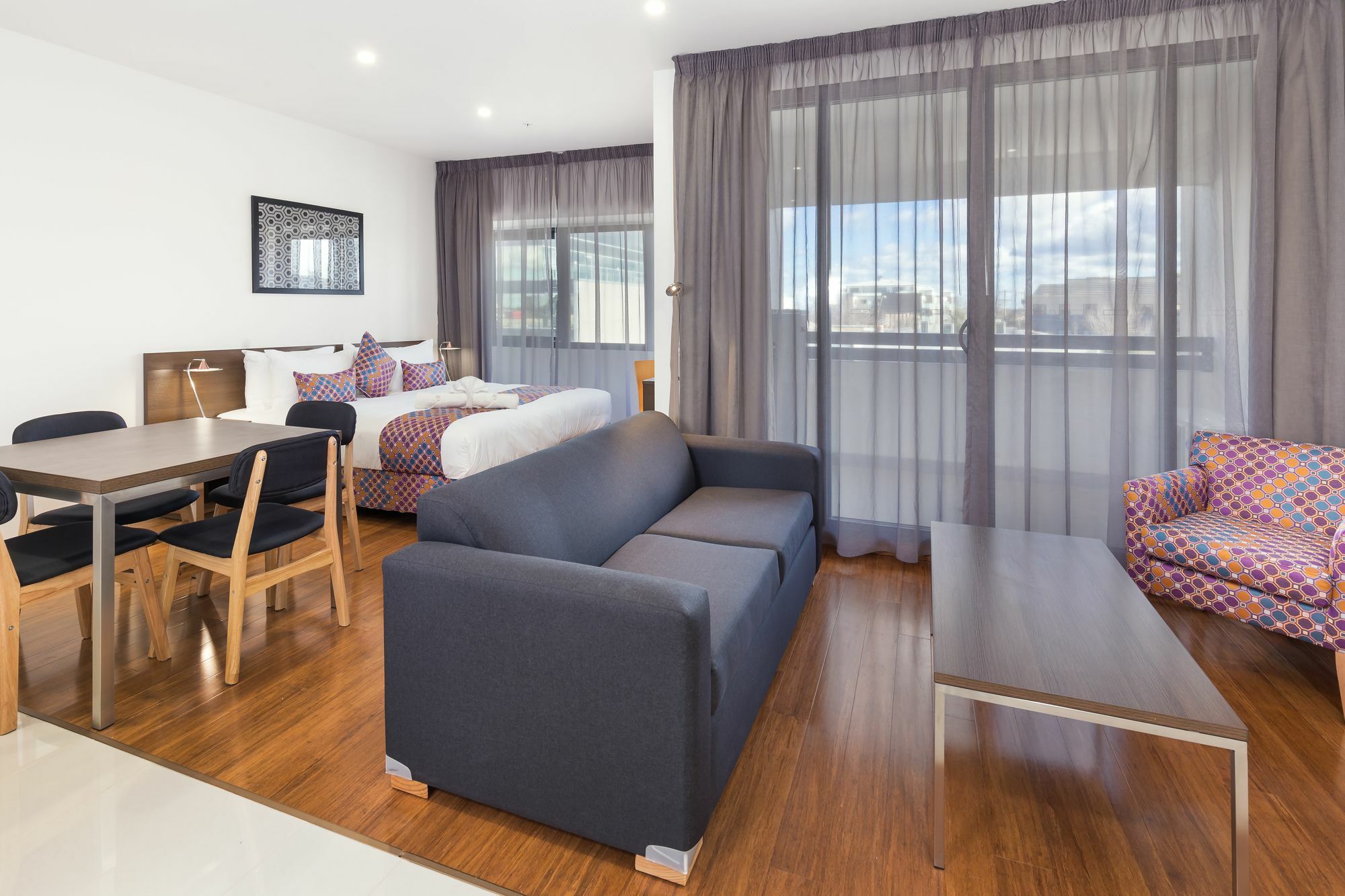 City Edge Dandenong Apartment Hotel Esterno foto